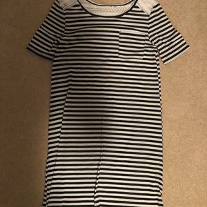 Stripped t-shirt dress with breast pocket